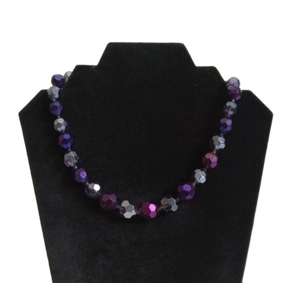 Shades of Purple Iridescent Round Glass Beaded Single Strand Statement Necklace - Picture 1 of 10